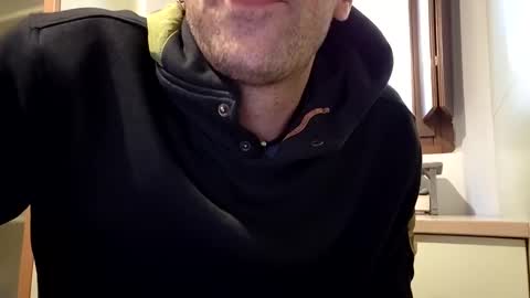 Snapshot of paoloste chatting on October 2025 02:41:02 PM paoloste online show from October 2025 02:41:02 PM