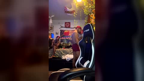 papian0 online show from November 2025 05:43:01 AM