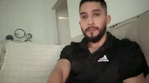 papicubano_guapo23cm online show from February 2025 02:15:02 PM