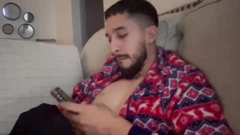 papicubano_guapo23cm online show from January 2026 05:00:02 AM