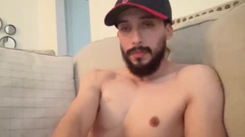 papicubano_guapo23cm online show from February 2026 07:54:01 PM