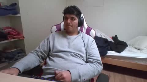 Snapshot of papitowilly999 chatting on April 2026 03:24:01 PM Papito online show from April 2026 03:24:01 PM