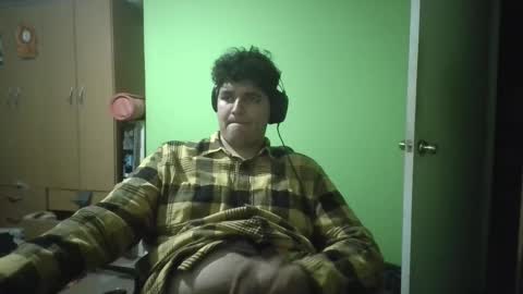 Snapshot of papitowilly999 chatting on May 2026 11:54:02 PM Papito online show from May 2026 11:54:02 PM