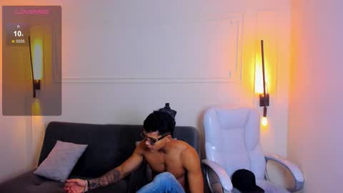 Ryan And Casper online show from October 2025 09:46:01 PM