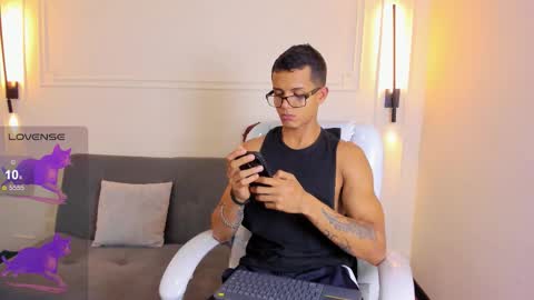 Ryan And Casper online show from February 2026 07:54:01 PM