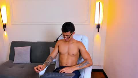 Ryan And Casper online show from April 2026 06:34:01 PM