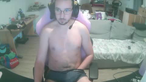 Snapshot of paradoxe91 chatting on June 2026 07:45:02 AM paradoxe91 online show from June 2026 07:45:02 AM