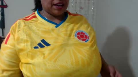 Snapshot of pareja_explosivasexx chatting on July 2026 12:50:01 AM Luna online show from July 2026 12:50:01 AM