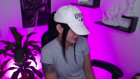 Paris D angelo online show from February 2025 12:47:02 AM