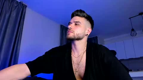 Paris online show from February 2025 07:56:02 PM