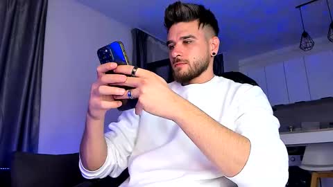 Paris online show from September 2025 08:55:02 PM