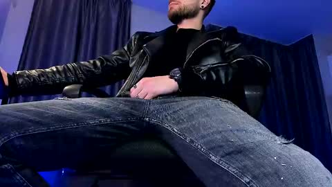 Paris online show from March 2026 10:42:01 PM