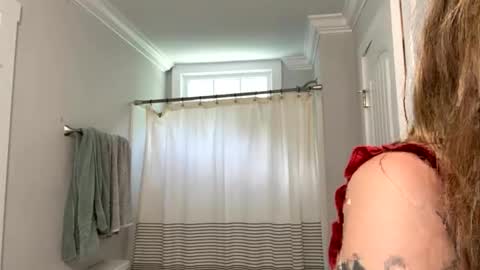 Hairy Paris online show from May 2026 01:41:01 PM