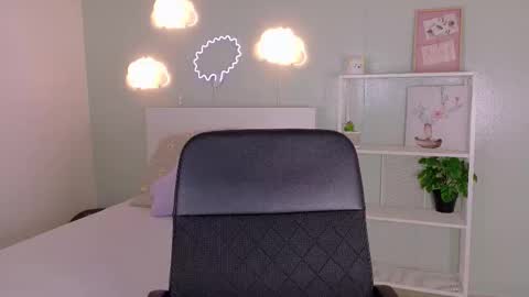 PARIS online show from November 2025 08:34:02 PM