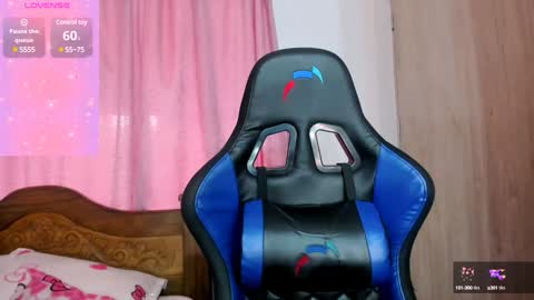 Snapshot of parisshayk chatting on December 2024 05:51:02 PM Paris online show from December 2024 05:51:02 PM