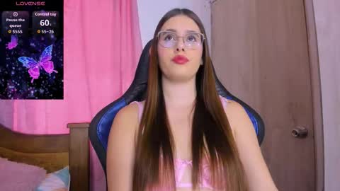 Snapshot of parisshayk chatting on October 2025 06:08:02 PM Paris online show from October 2025 06:08:02 PM