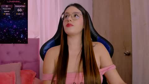 Paris online show from February 2026 06:02:01 PM