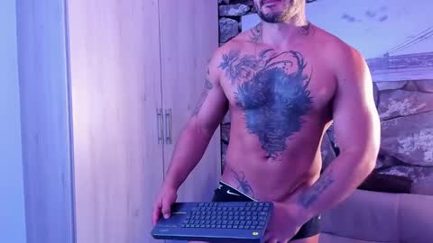 Snapshot of parker_lavine chatting on December 2024 01:38:02 AM parker lavine online show from December 2024 01:38:02 AM