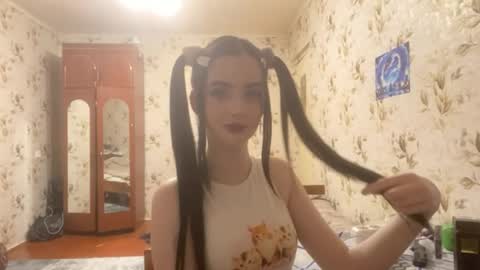 Milana online show from May 2026 04:26:02 PM