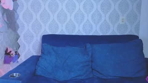 Danna online show from November 2025 01:13:02 PM