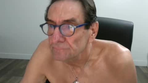 Bob online show from October 2025 01:53:02 PM