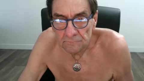Bob online show from October 2025 10:10:01 PM