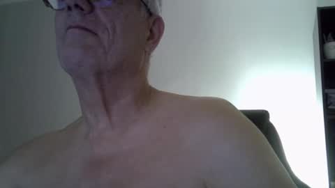 patrick5275 online show from October 2025 06:01:02 AM