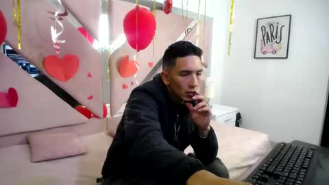 patrick_and_greeicy online show from February 2025 01:00:02 AM