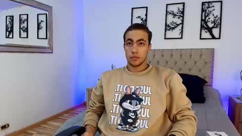 Snapshot of patrick_senova chatting on September 2025 04:34:02 AM Patrick online show from September 2025 04:34:02 AM
