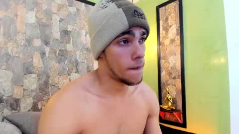 Snapshot of patrick_senova chatting on October 2025 04:04:02 AM Patrick online show from October 2025 04:04:02 AM