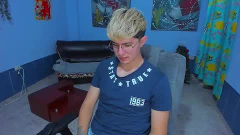 .... online show from December 2025 07:39:01 AM