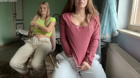 Andreea online show from December 2025 06:52:02 AM