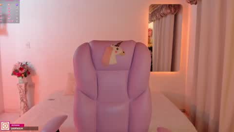 Sofa online show from March 2025 04:12:02 AM