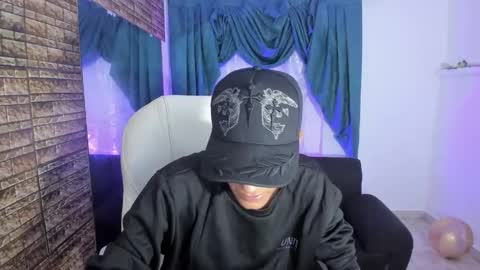 Paul online show from November 2025 03:06:02 AM