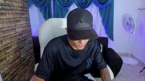 Paul online show from November 2025 11:52:01 PM