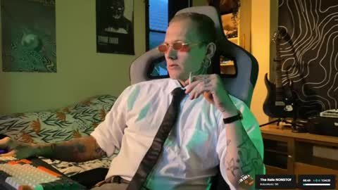 Snapshot of paul_razor chatting on June 2026 10:46:02 PM Paul online show from June 2026 10:46:02 PM