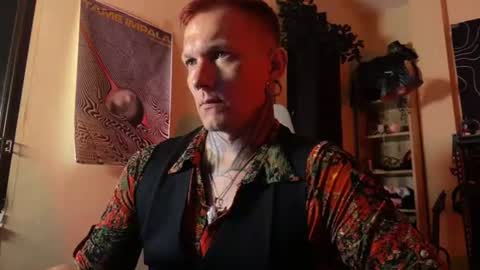 Snapshot of paul_razor chatting on July 2026 01:57:01 PM Paul online show from July 2026 01:57:01 PM