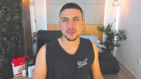 Paul Rivera online show from December 2024 08:05:02 PM