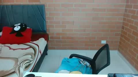 Snapshot of paula__117 chatting on May 2026 07:44:02 PM paula__117 online show from May 2026 07:44:02 PM