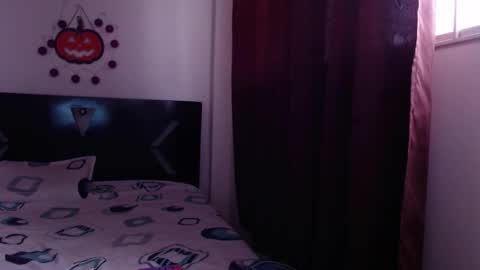 PAULA online show from November 2025 09:57:02 PM