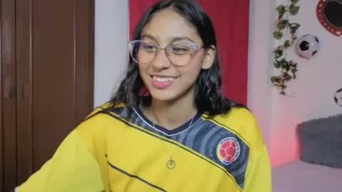 Snapshot of paulacutexs chatting on June 2026 06:35:01 AM Paula online show from June 2026 06:35:01 AM