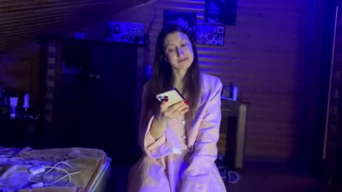Ashley Cooper online show from October 2025 07:12:02 PM