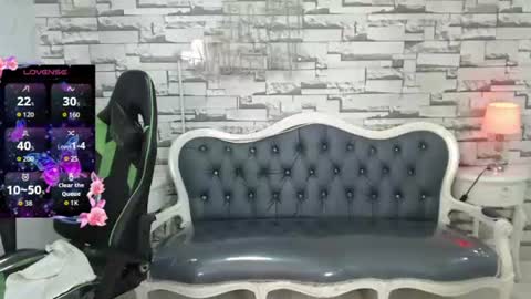 Snapshot of paulette37_a chatting on July 2026 01:06:01 PM Paulette online show from July 2026 01:06:01 PM