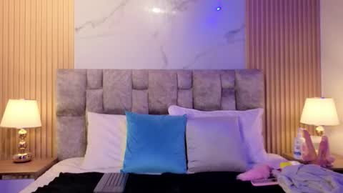 paulina  online show from February 2026 11:59:01 AM