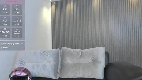 Paulina  online show from February 2025 06:43:01 PM