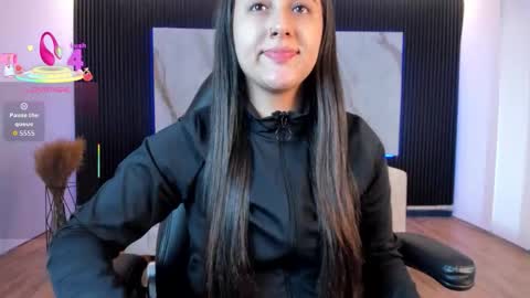 Paulina  online show from September 2025 12:43:02 PM