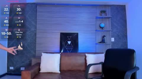 Paulina  online show from December 2025 01:29:02 PM