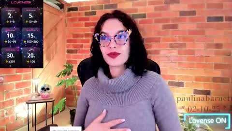 Snapshot of paulinabarnett_ chatting on October 2025 03:19:02 PM Paulina online show from October 2025 03:19:02 PM