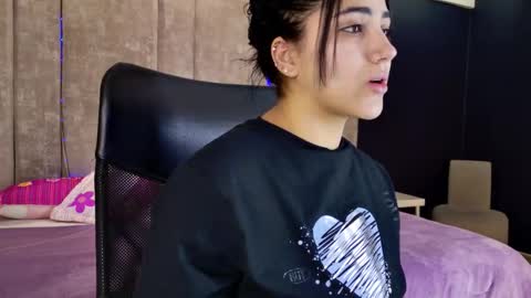 Snapshot of paulinaduarte_ chatting on November 2025 12:25:01 PM Paulina online show from November 2025 12:25:01 PM