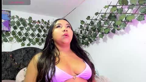 Paulina online show from December 2025 08:30:01 AM